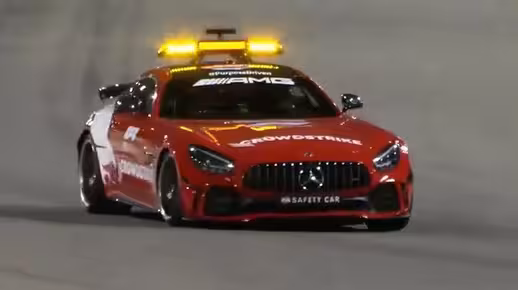 梅奔和阿斯顿马丁安全车对比 Mercedes AMG F1 Safety car vs Aston Martin F1 Safety Car