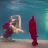 【Lilliana vs Elliana】 24个小时呆在水下的拍照挑战
