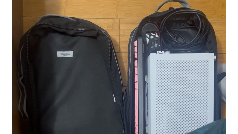 开箱 itx 电脑背包，18 寸便携屏+9L a4 机箱，两款尺寸电脑包供大家参考