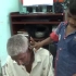 【ASMR】印度 2017年最棒 小盆友给老人进行耳朵按摩