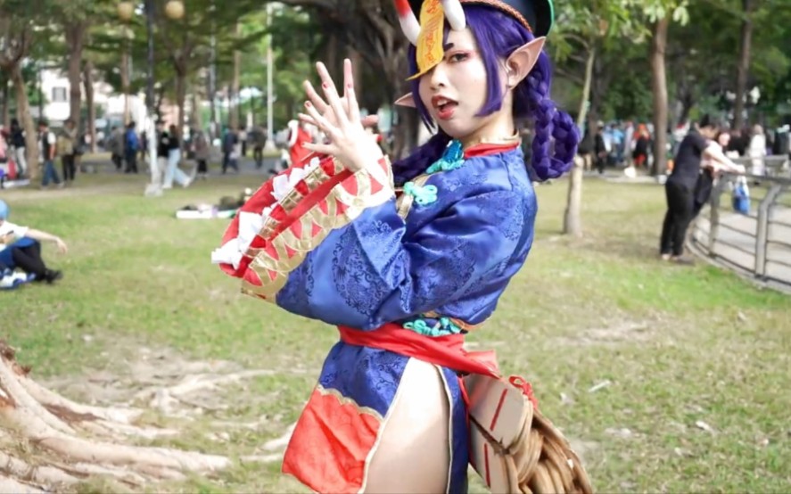 Sakuton Toki Monster COSPLAY