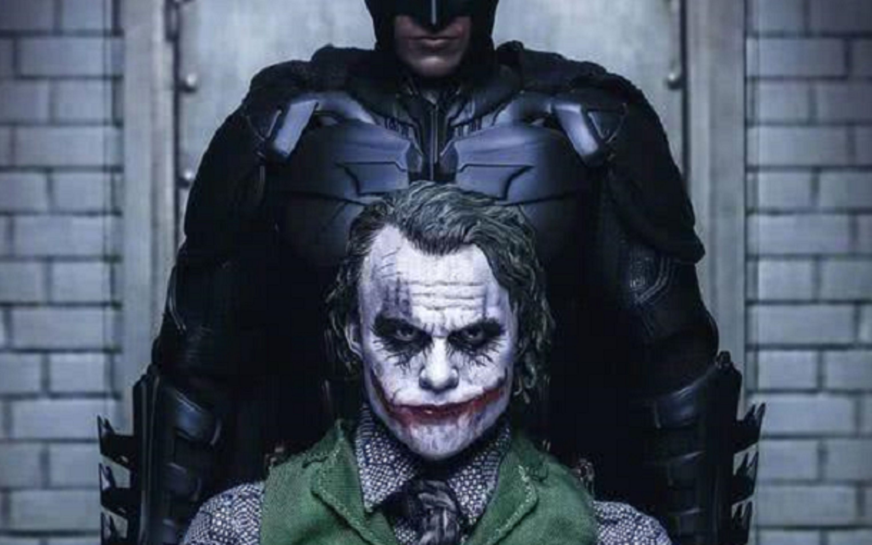 Batman小站 | Prime1Studio官微发布《黑暗骑士》电影版小丑雕像