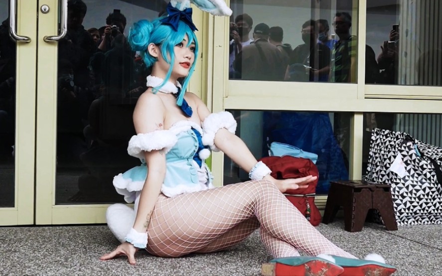 Cute Bunny Cosplay