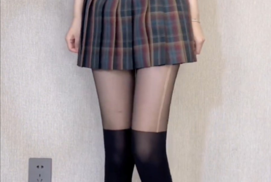 The jk with the patchwork socks is awesome!