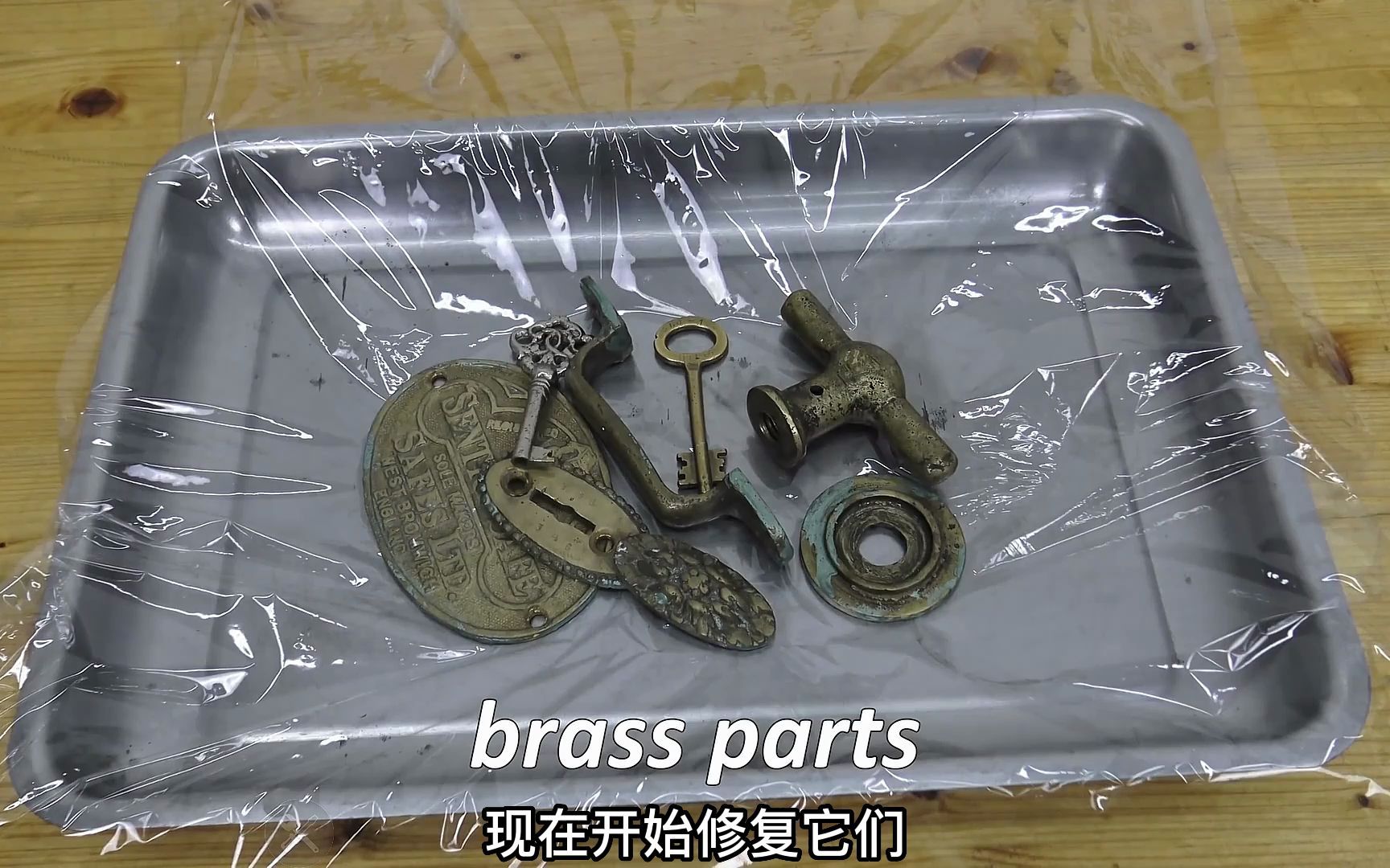 牛人修复1930年生产的保险箱，成品比新的还新，过程真是太解压了