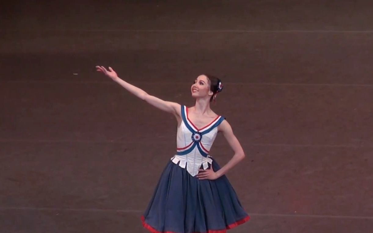 她摇头的样子真可爱【Elizaveta Kokoreva】莫大最新首席 芭蕾巴黎的火焰变奏