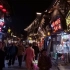 在重庆旅游，你一定去过磁器口古镇，可它的夜景估计你没看过