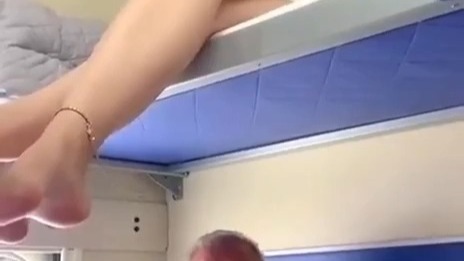选个车厢拼座，你会怎么选