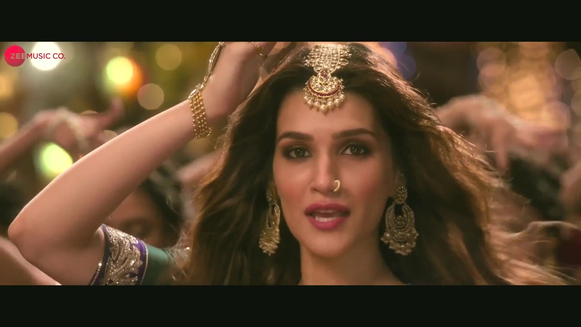 【印度电影全首歌舞曲】Kalank Aira Gaira Full Video 2019 Hindi Movie_哔哩哔哩_bilibili