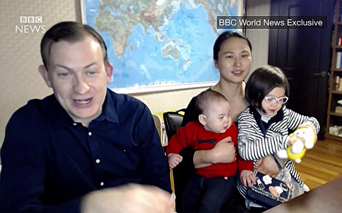 [中字][NBC追踪报道] 凯利教授一家四口接受BBC采访, 分享小孩子爆笑抢镜迅速走红给他们生活带来的影响