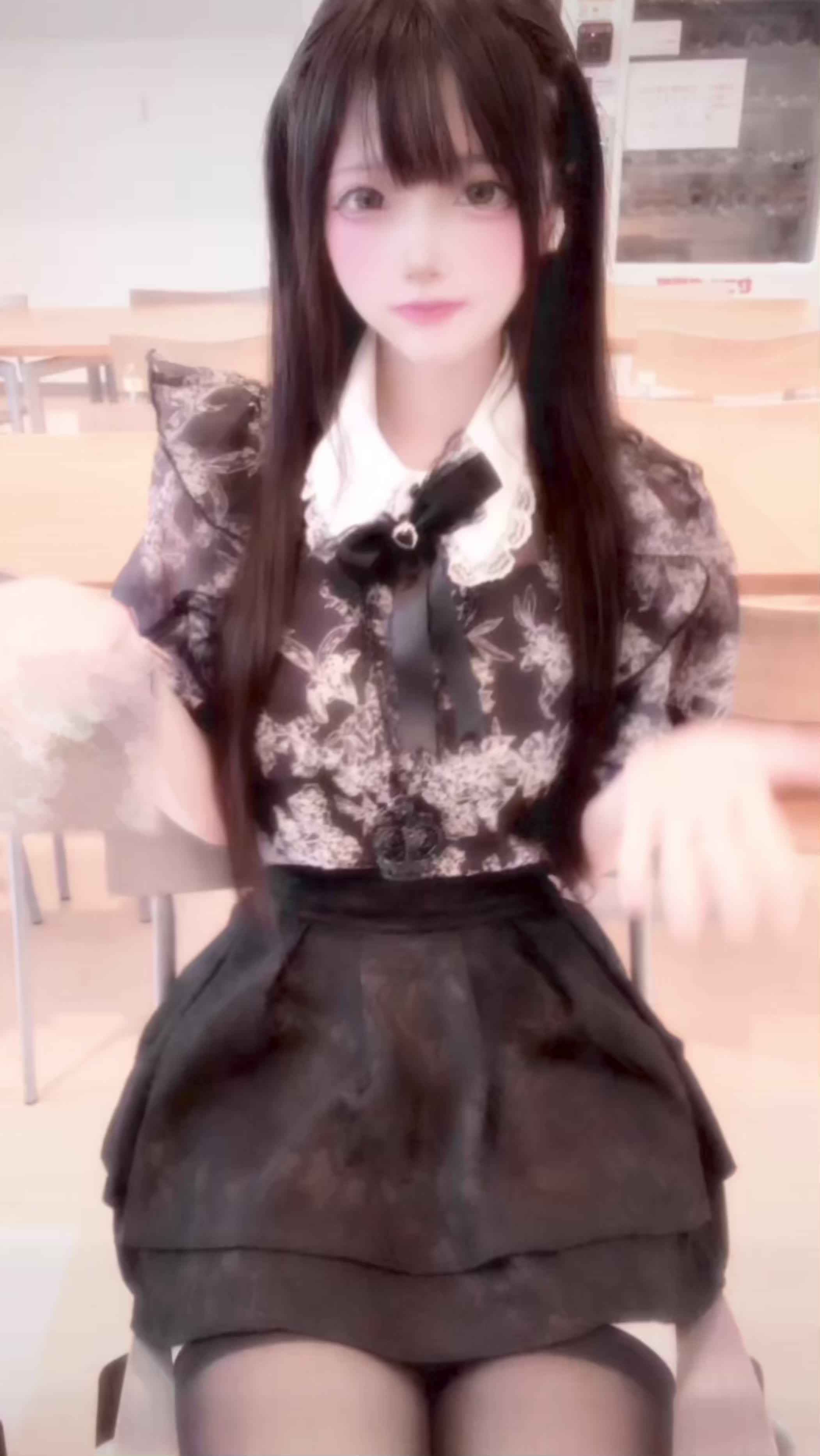 Please,, please go on a date with me!