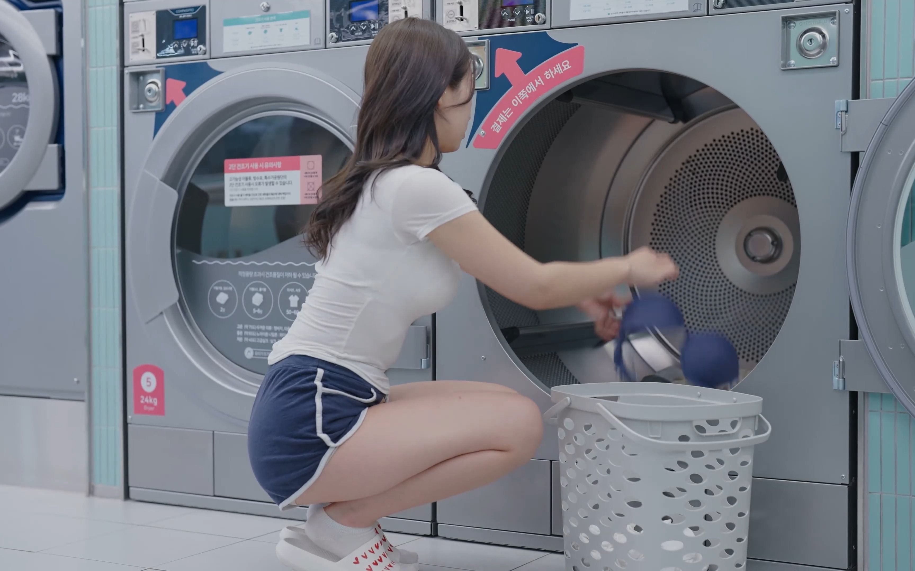 Miss Seoyoon's Casual Laundry Room VLOG