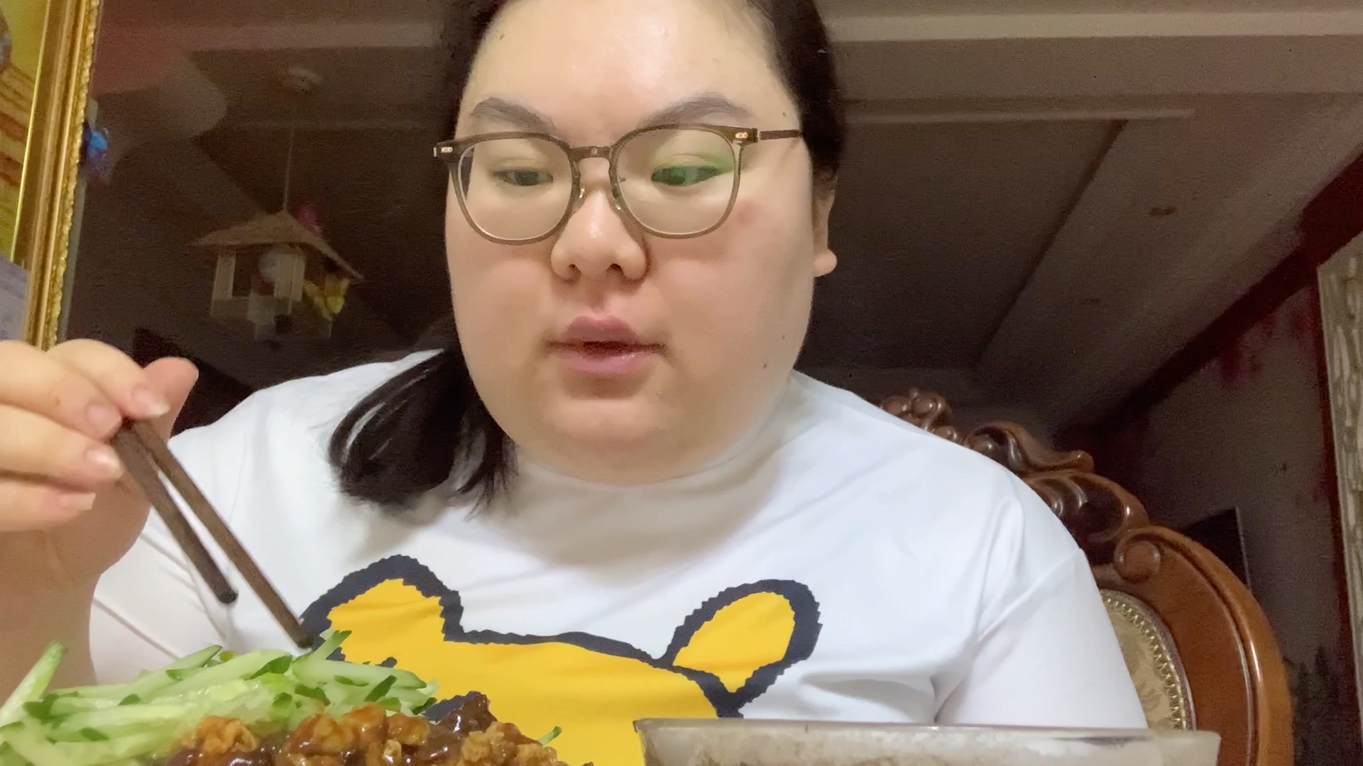 230斤胖妹挑战清明节前减到199斤痔疮好像犯了，一起跟我做提肛运动吧-268斤的香香-268斤的香香-哔哩哔哩视频