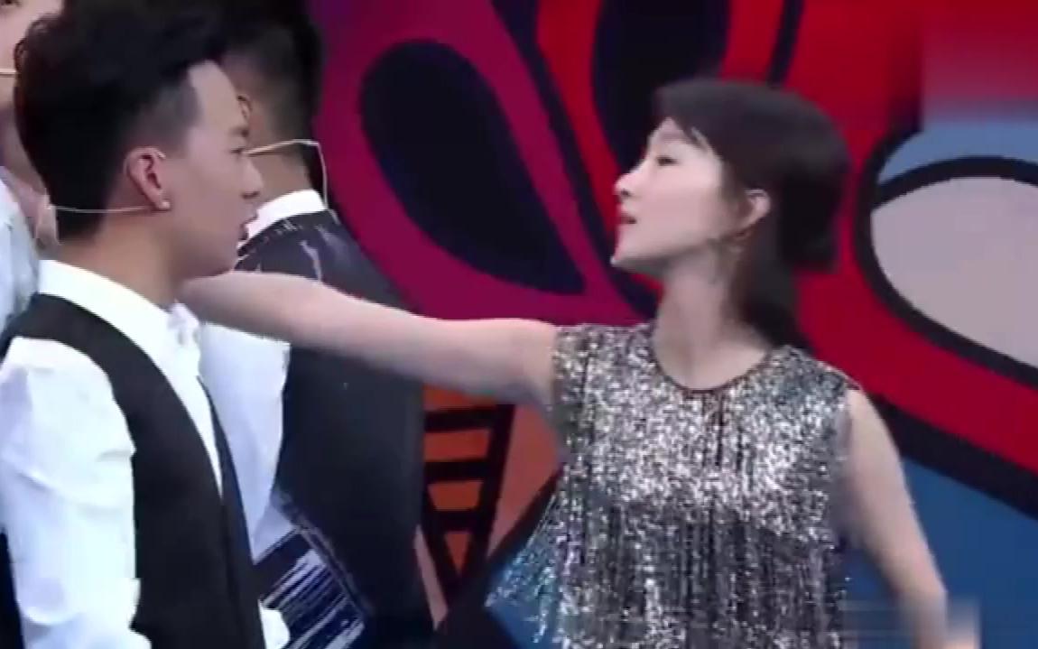 周冬雨当众对郭麒麟表白,郭麒麟满脸通红,马思