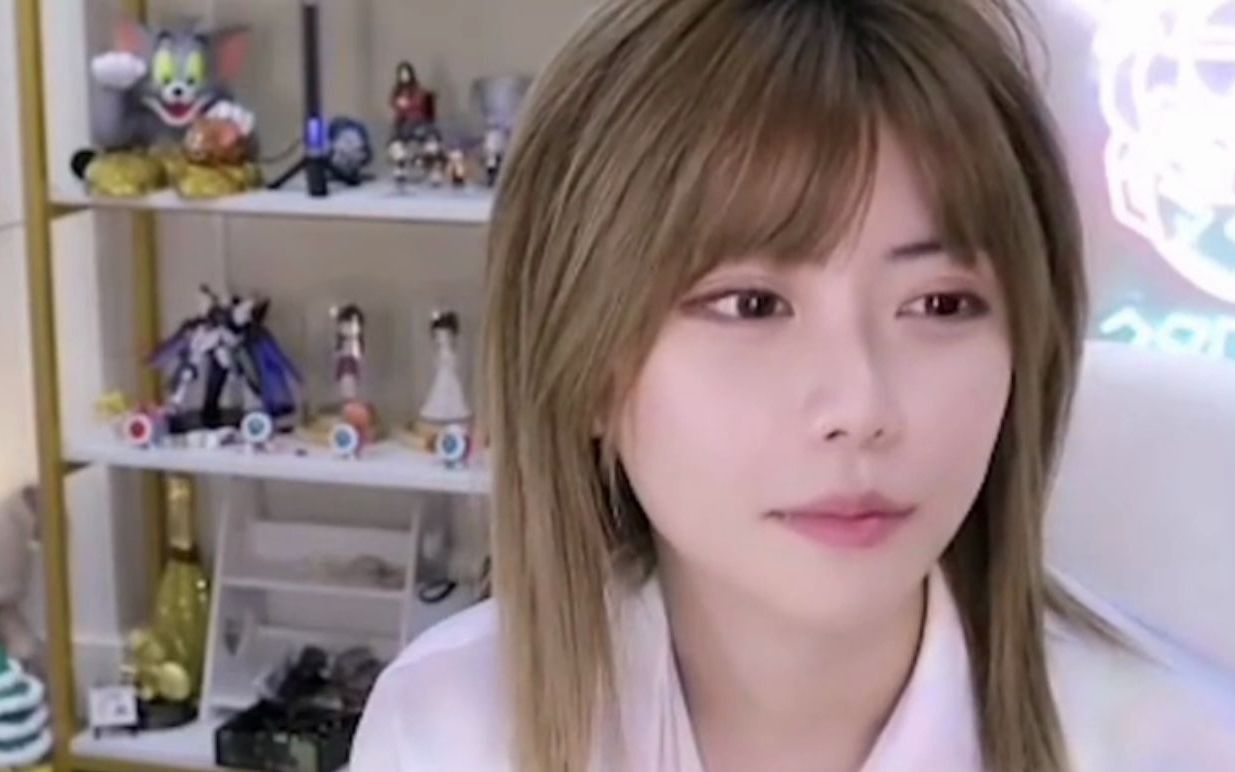 周淑怡周姐看骆歆反应真实了哔哩哔哩bilibili | sexiezpix Web Porn