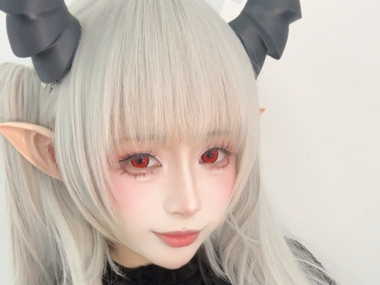 “吸我的血吧 我是自愿的”