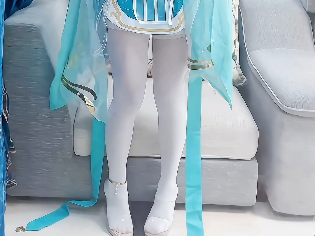 Western-style white silk