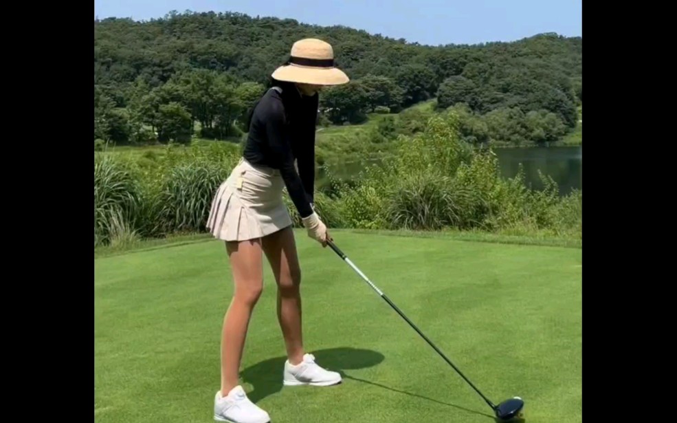 Weekend golf wear ootd