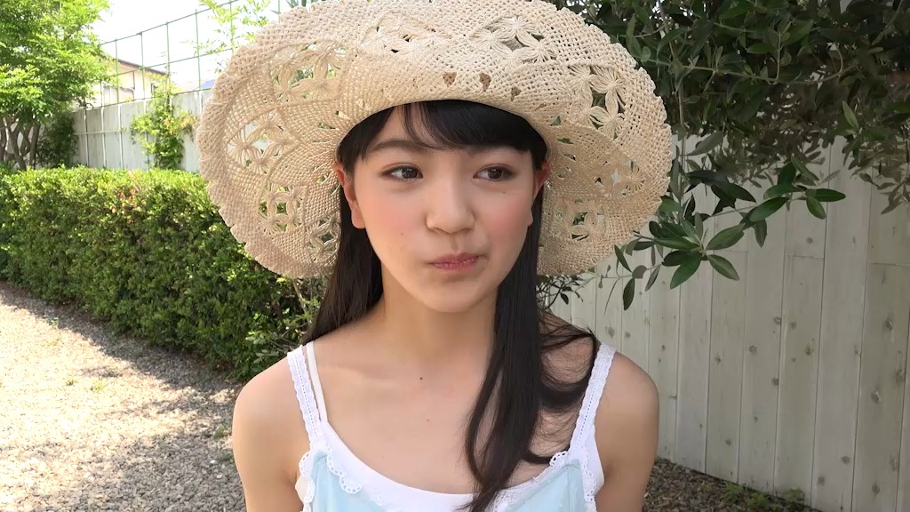 Hinako Tamaki in long skirts