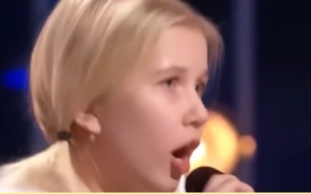 5位歌手约德尔唱法，乌克兰少女让全场沸腾，周深也能轻松驾驭。