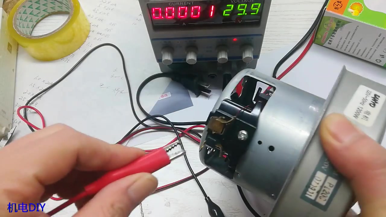 拆了一台十块钱买来的吸尘器！没想到电机还是好的！这次赚了吧