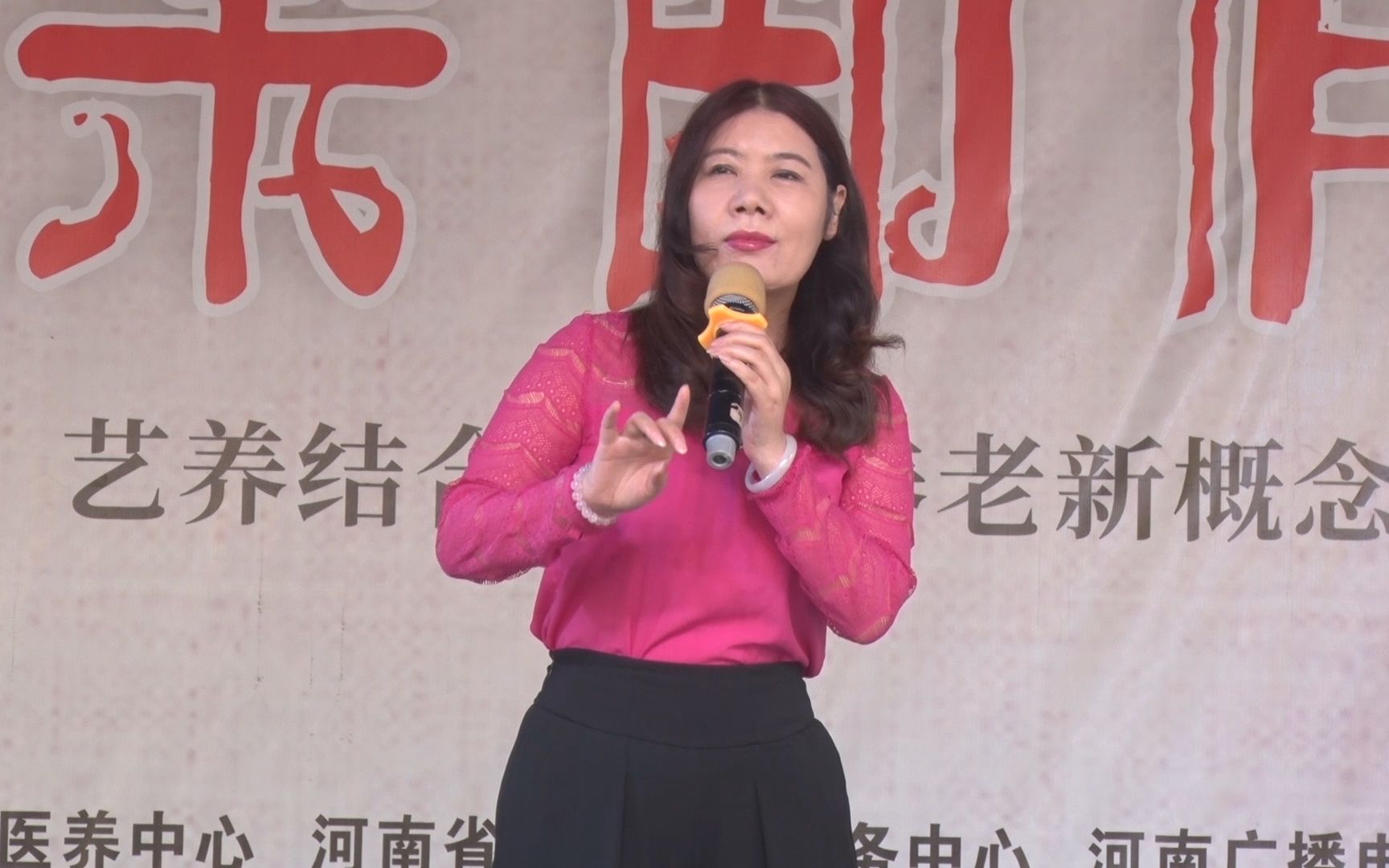 梨园春十年争霸赛金奖倪春艳曲剧风雪配谯楼上一声声更鼓响亮