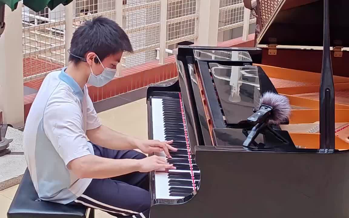 武汉一中2024校园开放日钢琴演奏
