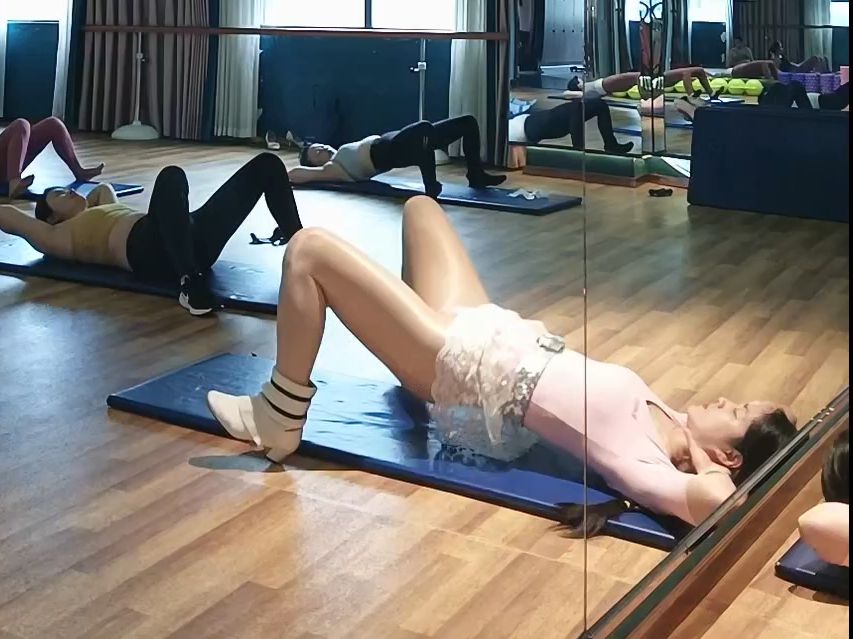 国内健身-HY-YZ-2024-05-07 粉T+油亮+纱 GOOD A