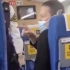 “他凭什么在中国不戴口罩？”外籍旅客多次让邻座阿姨“闭嘴”，上铁回应来了…