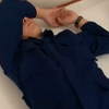 让叫你睡床上的