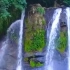 北台湾最具规模，落差最大的悬谷式瀑布，搭上缆车能一览瀑布全景，配上盛开的樱花，仿佛来到仙境啊〜