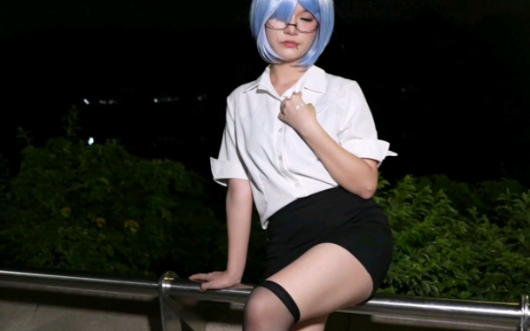 The evening wind is cheering] - Who is making a nymphomaniac ~OL Reimu cos
