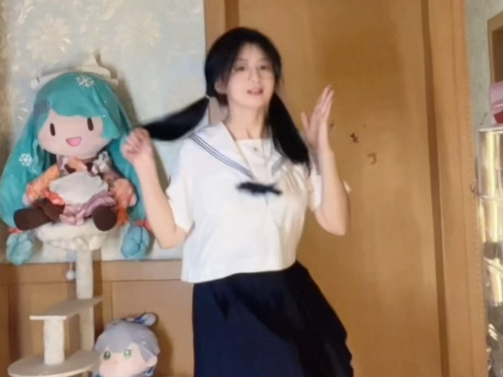 Hail the Holy One! Ode to the Cuteness of the Loli Goddess!