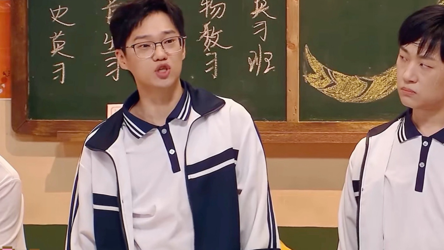 我是李飞 没有脊椎 不以物喜，不以己悲【课间十分钟】