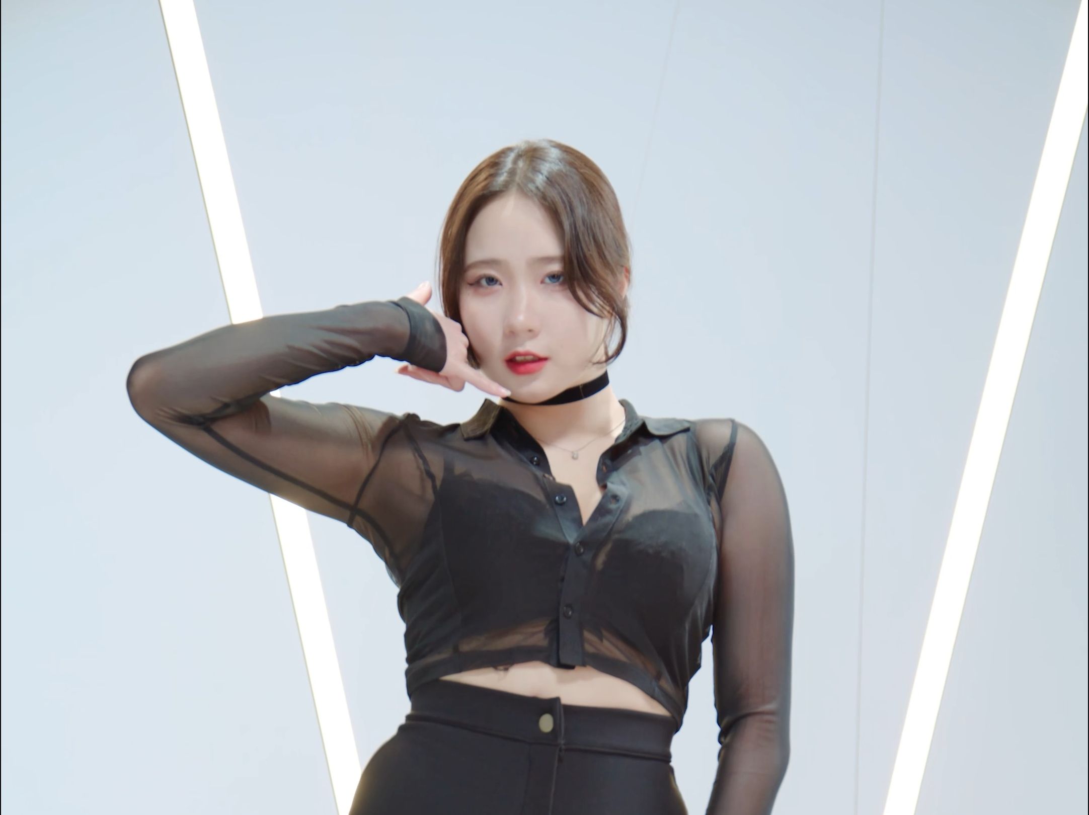 郑 仁 Phone Number 黑纱