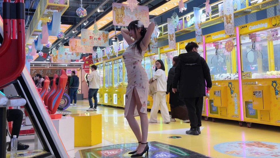 旗袍高跟鞋，温婉御姐风小姐姐热舞