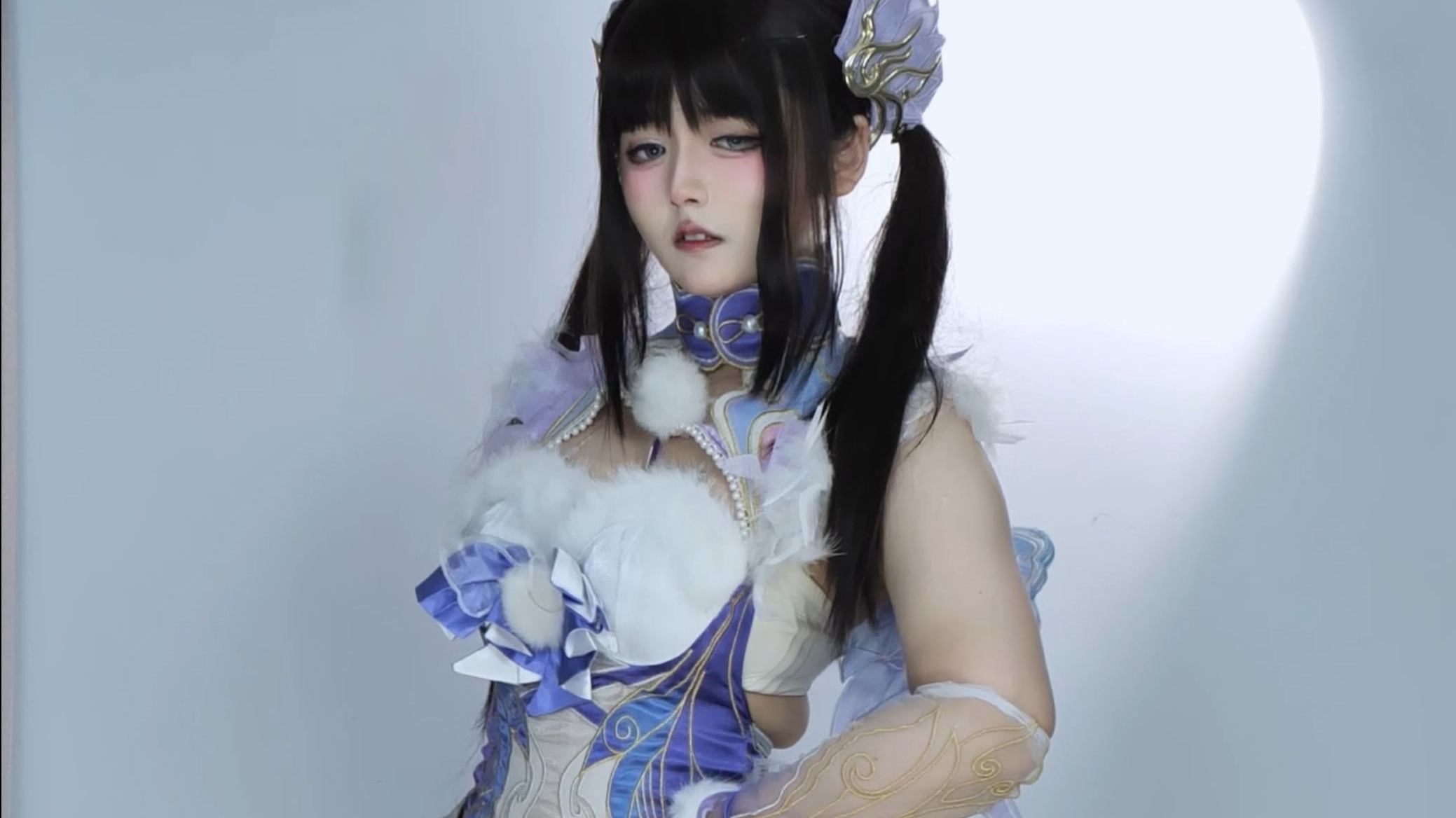 The meat is being squeezed out ah ah ah ah ah ah ah ah ah ah