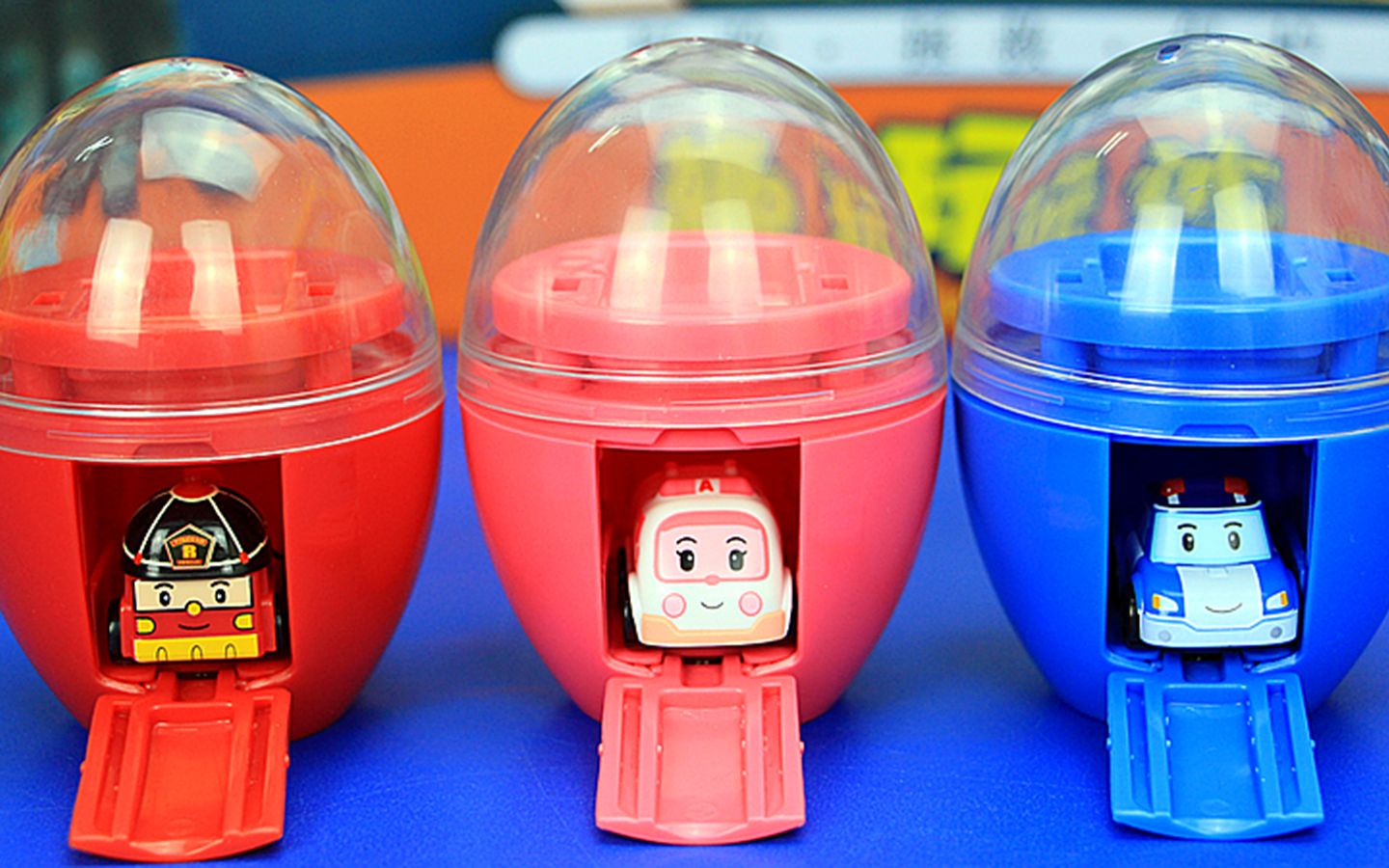 韩国玩具 变形警车珀利三个奇趣蛋套装
