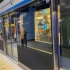 南京地铁1号线南京南站进站 （吹一波一号线的密度）