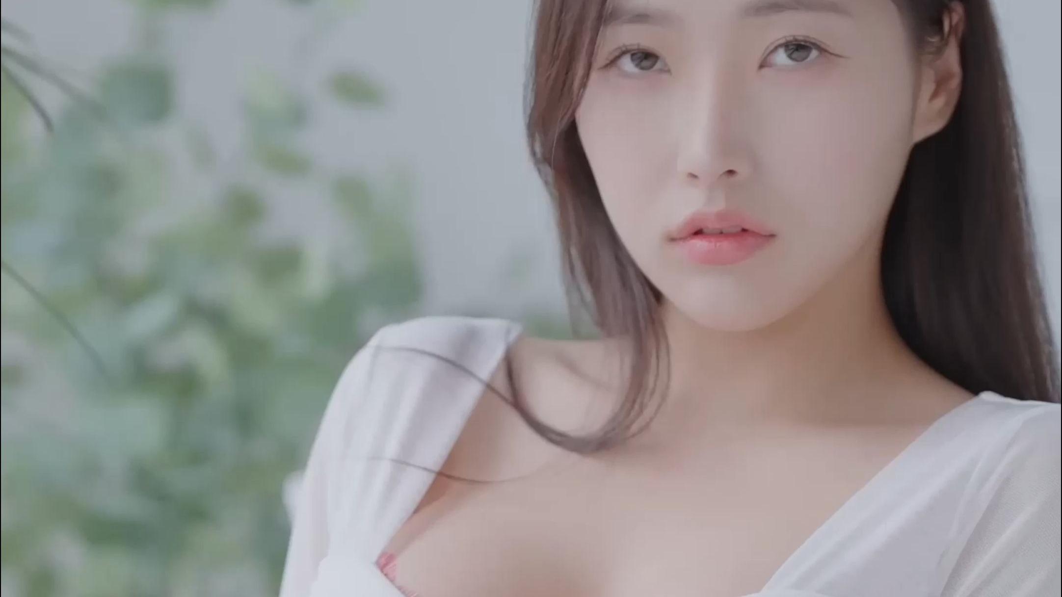 Do you like the white wrap dress display?