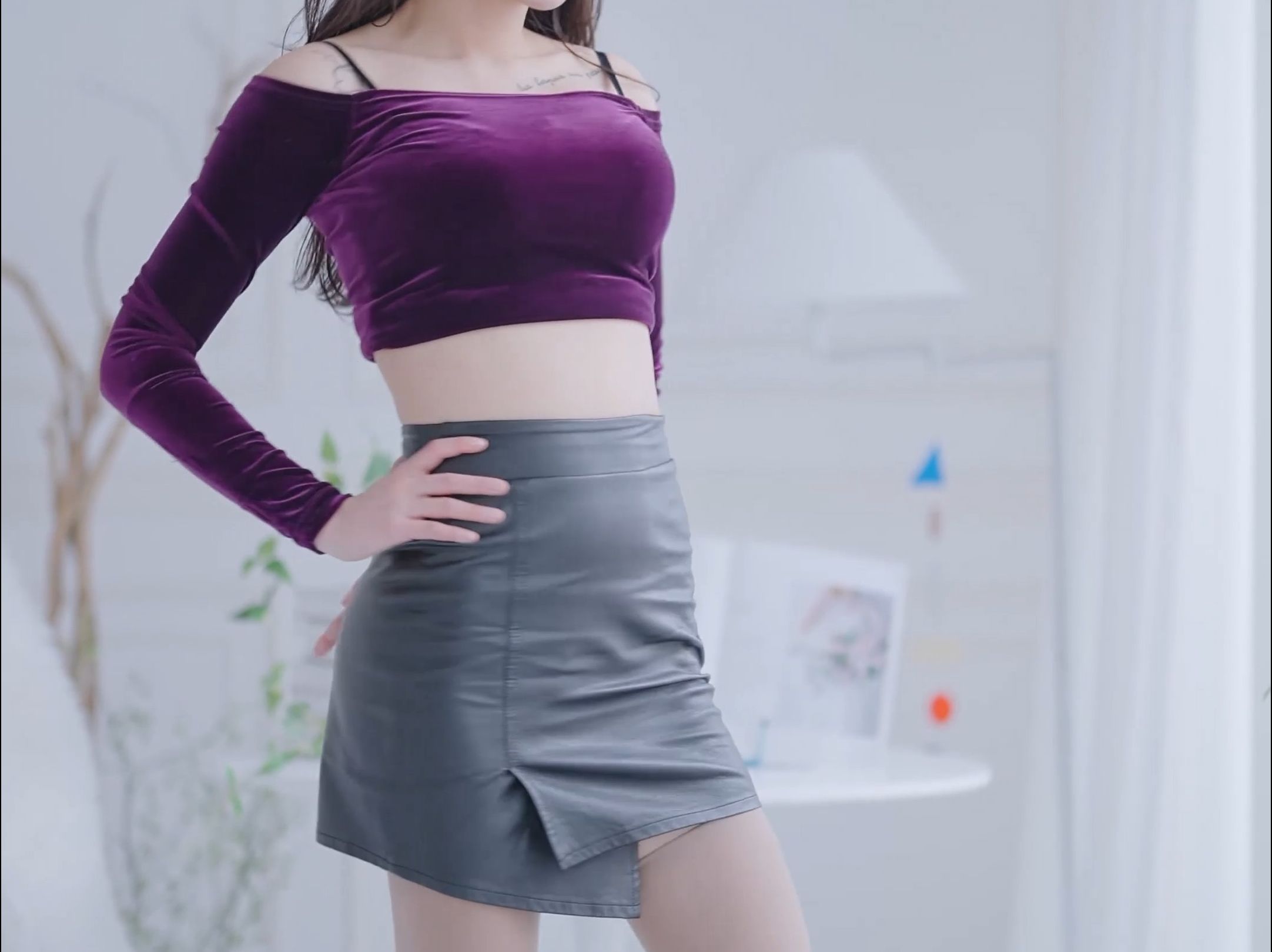 Miss ChoiApple's Velvet Sheath Shirt Leather Skirt Outfit
