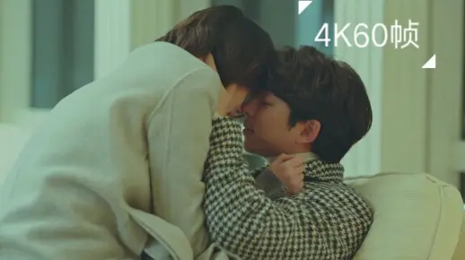 【鬼怪】4K画质沙发吻!大叔的超强吻戏~