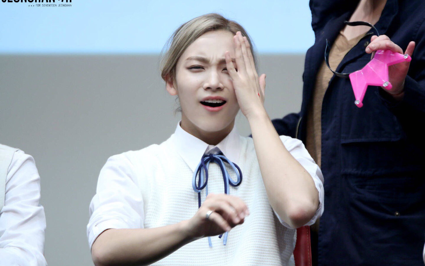 尹净汉jeonghan笑容富翁_哔哩哔哩_bilibili
