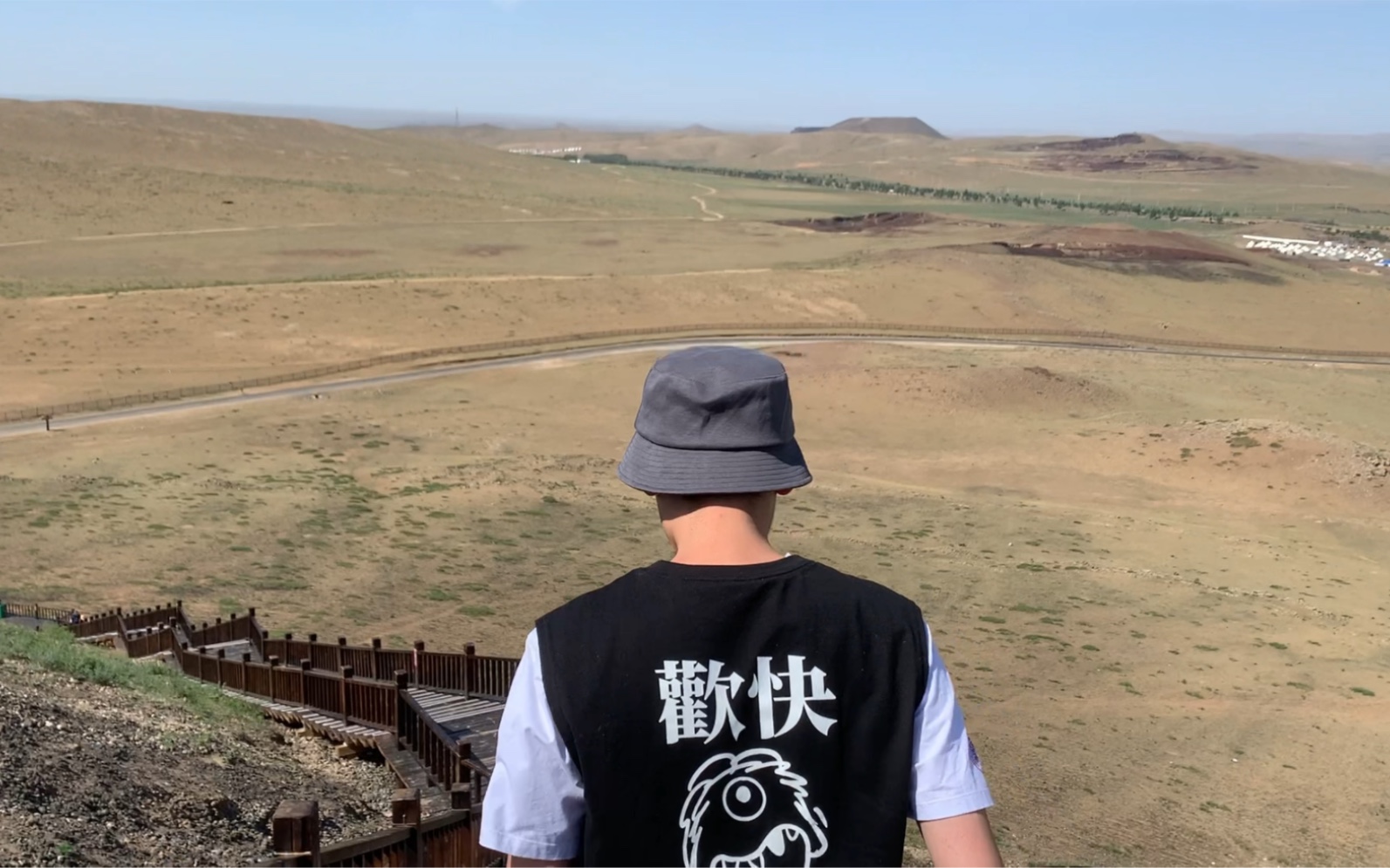 补发一个视频（北海满天星-黄凯）快乐的热烈的～