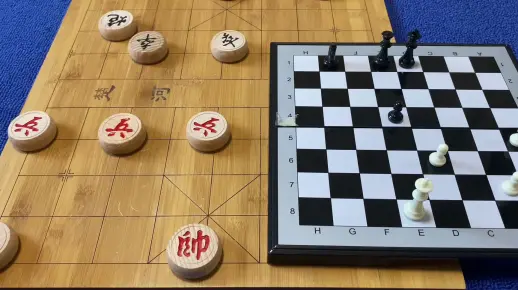 象棋和国际象棋的兵相同点和不同点,象棋和国际象棋兵的走法和吃法,象棋和国际象棋兵的走法吃法和规则
