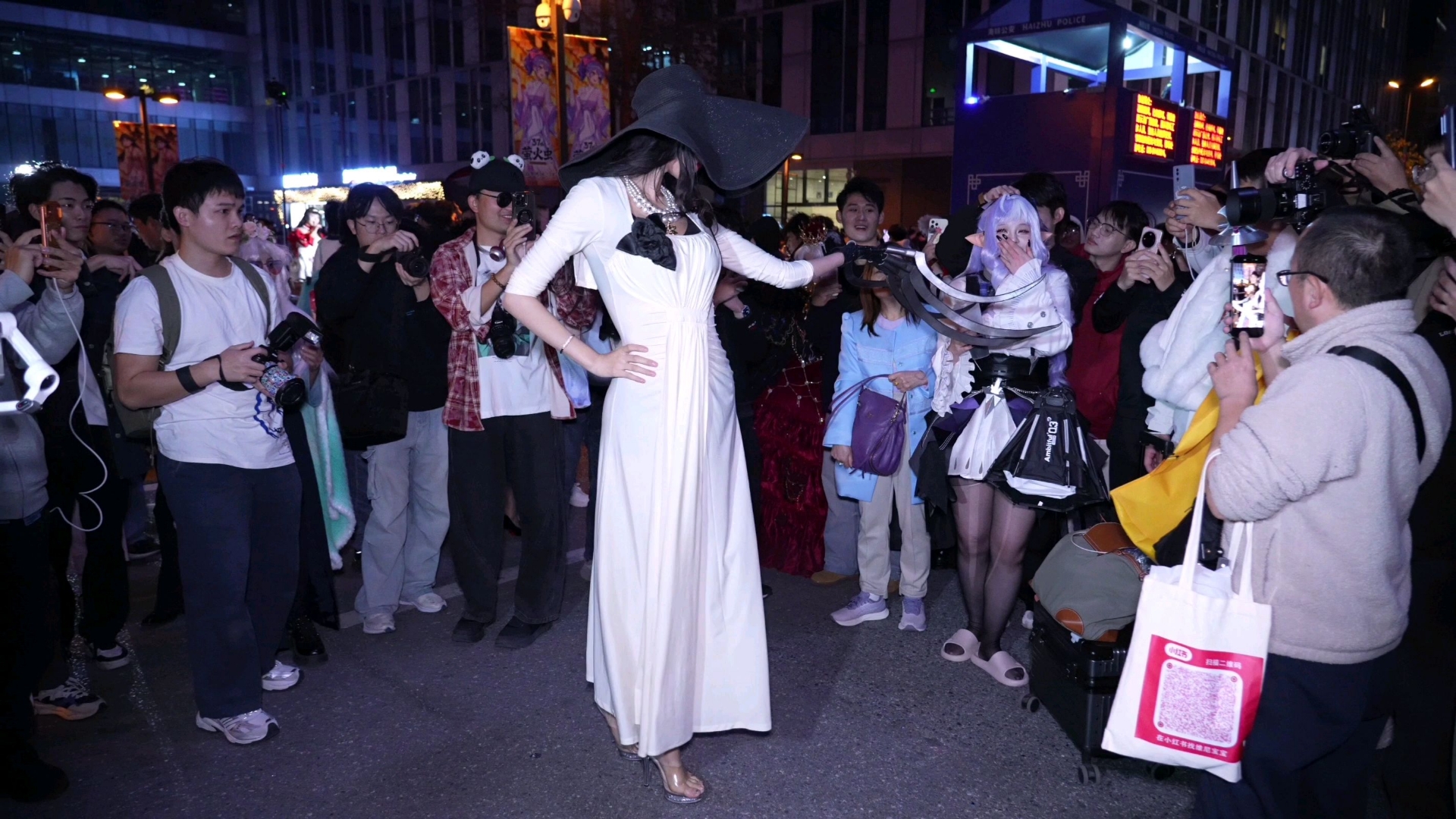 【Bash Cosplay Live】- New Year's Firefly Manga Expo: Seriously Tall and Long