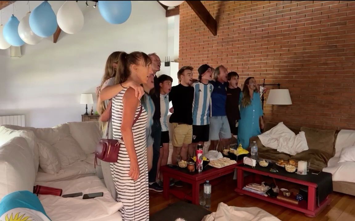 阿根廷球迷 观看世界杯决赛的反应 3