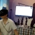 从别人的视角看，你玩VR游戏的样子可能是这样的....
