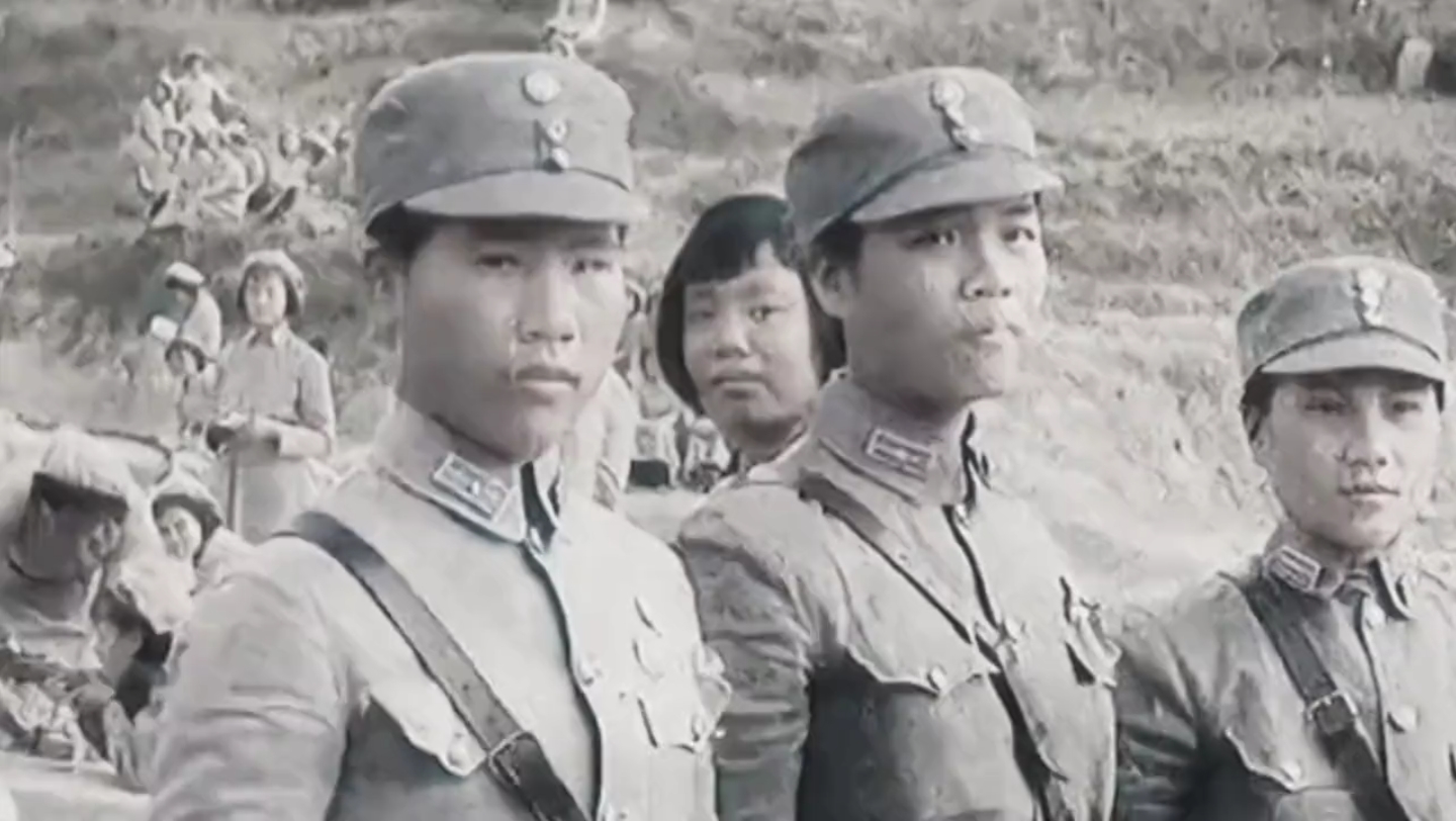 一个16岁小战士的回答，如何让美国记者明白，中国一定胜利