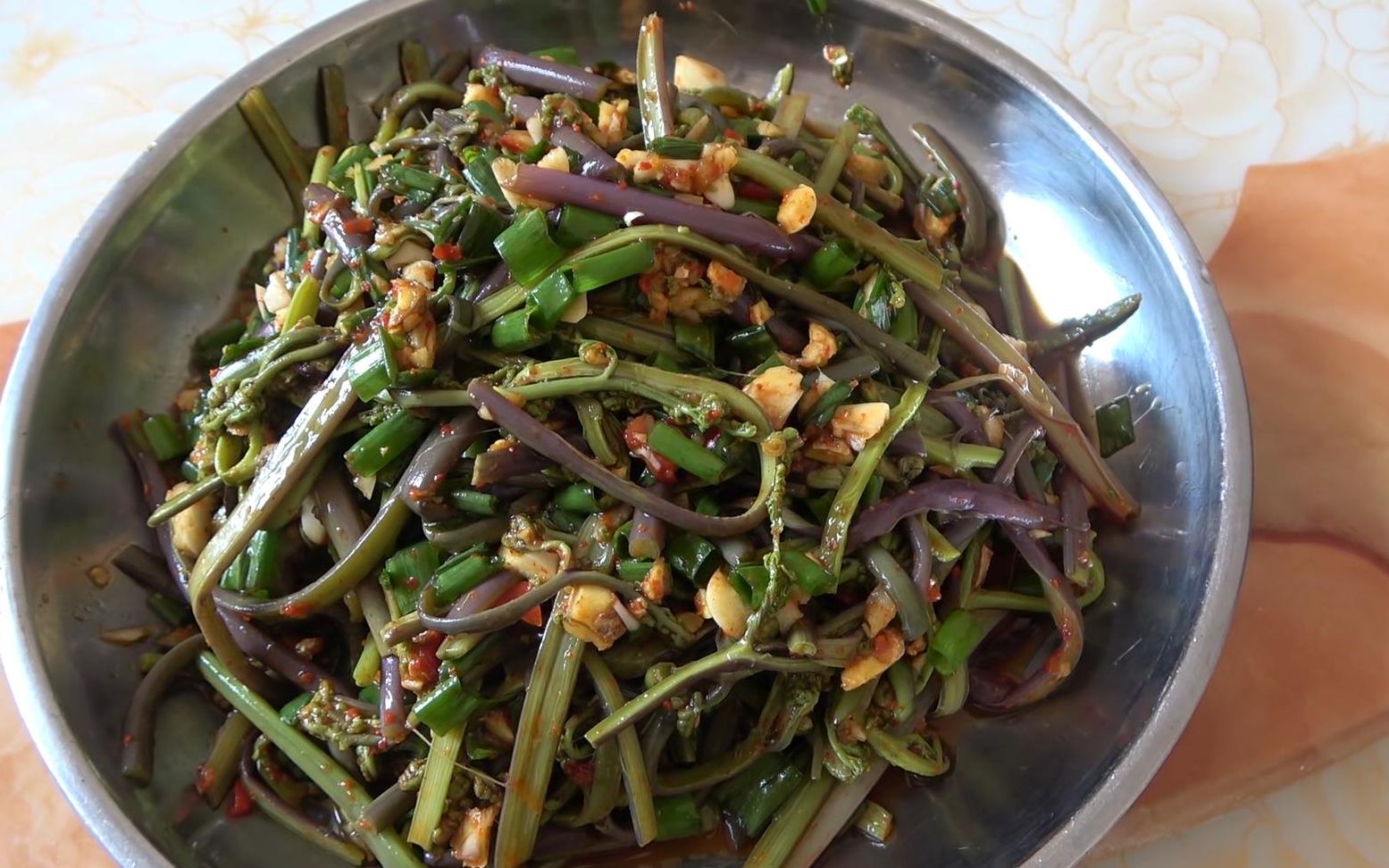 葱香野蕨菜怎么做_葱香野蕨菜的做法_豆果美食